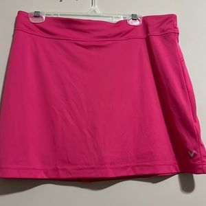Callaway Womens pink golf skort. Size large.